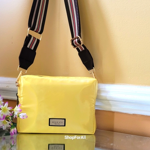 Gucci pouch converted in to shoulder bag or cross body - Picture 2 of 16